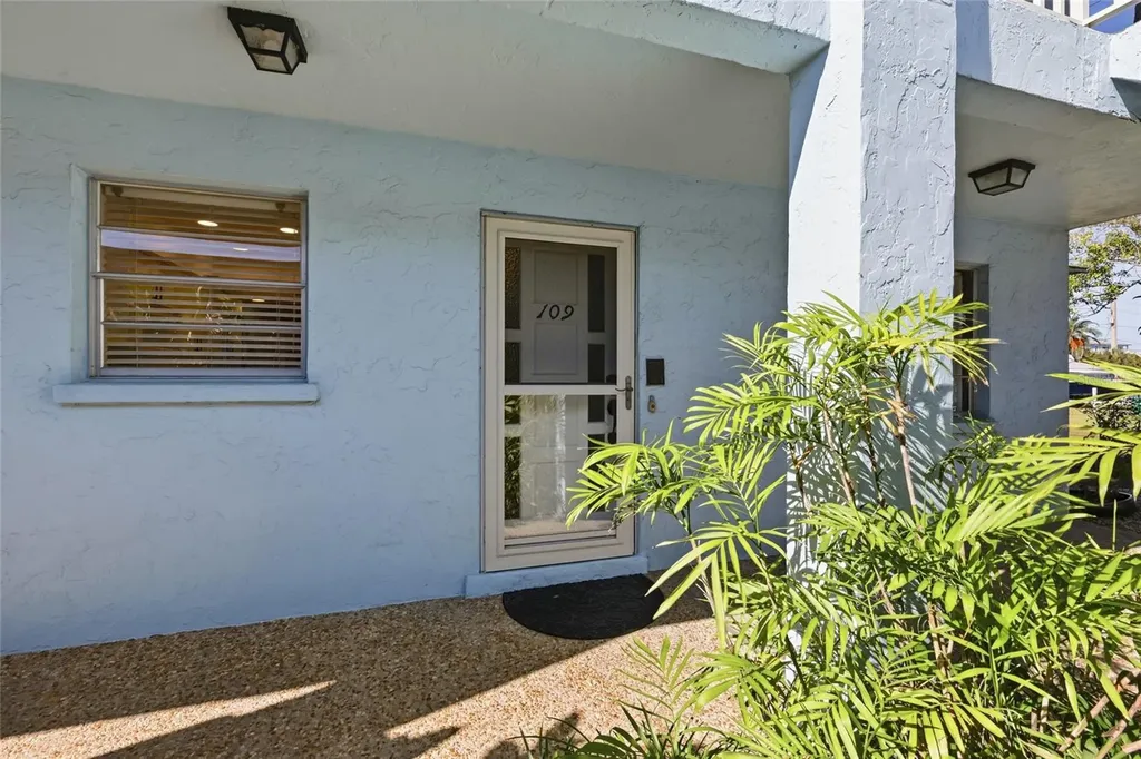 4307 Gulf Drive Holmes Beach FL 34217