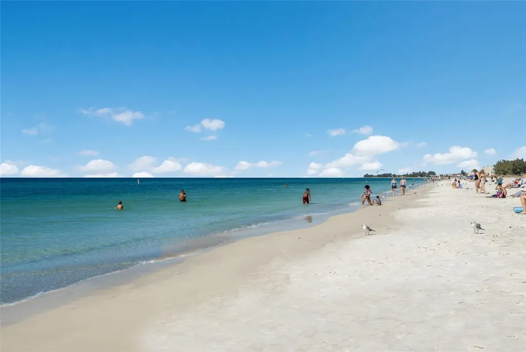 4307 Gulf Drive Holmes Beach FL 34217