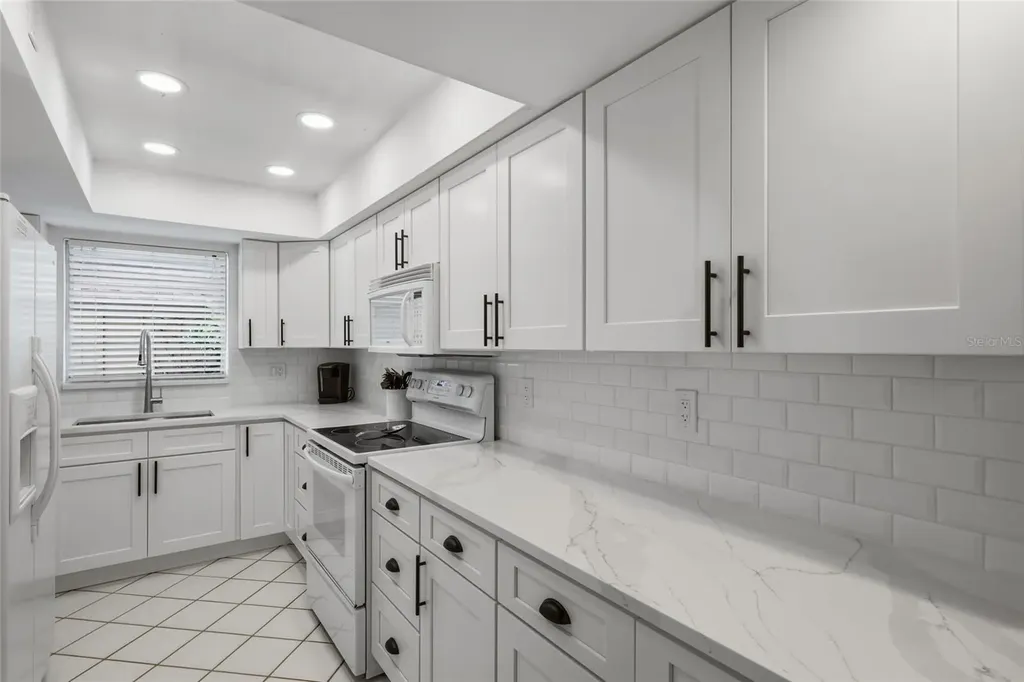 4307 Gulf Drive Holmes Beach FL 34217