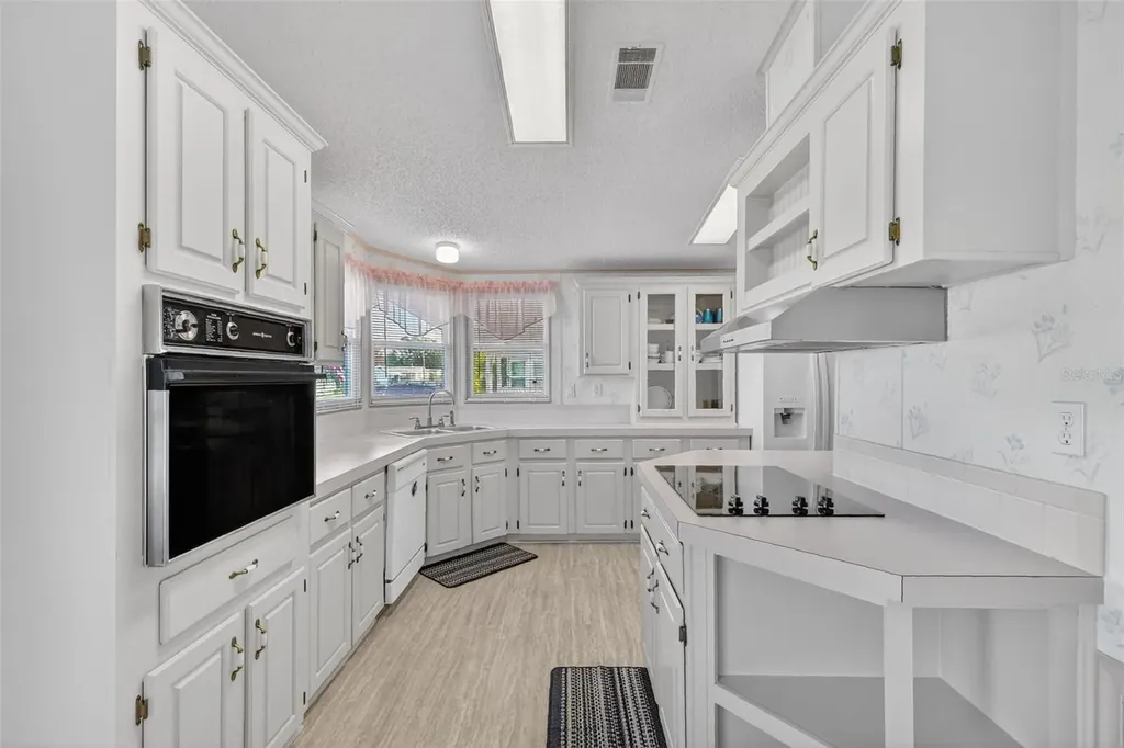 3117 Manatee Road Tavares FL 32778