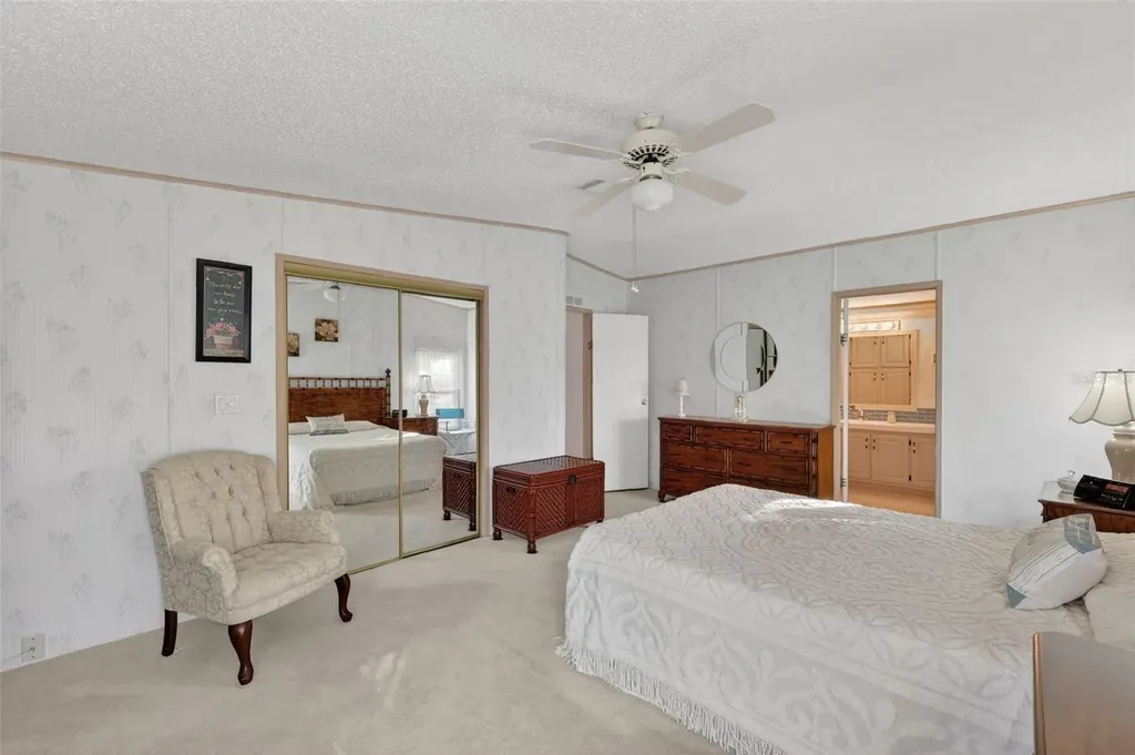 3117 Manatee Road Tavares FL 32778