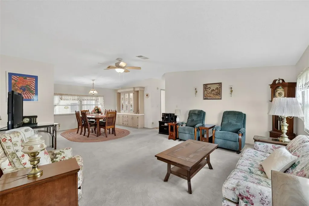 3117 Manatee Road Tavares FL 32778