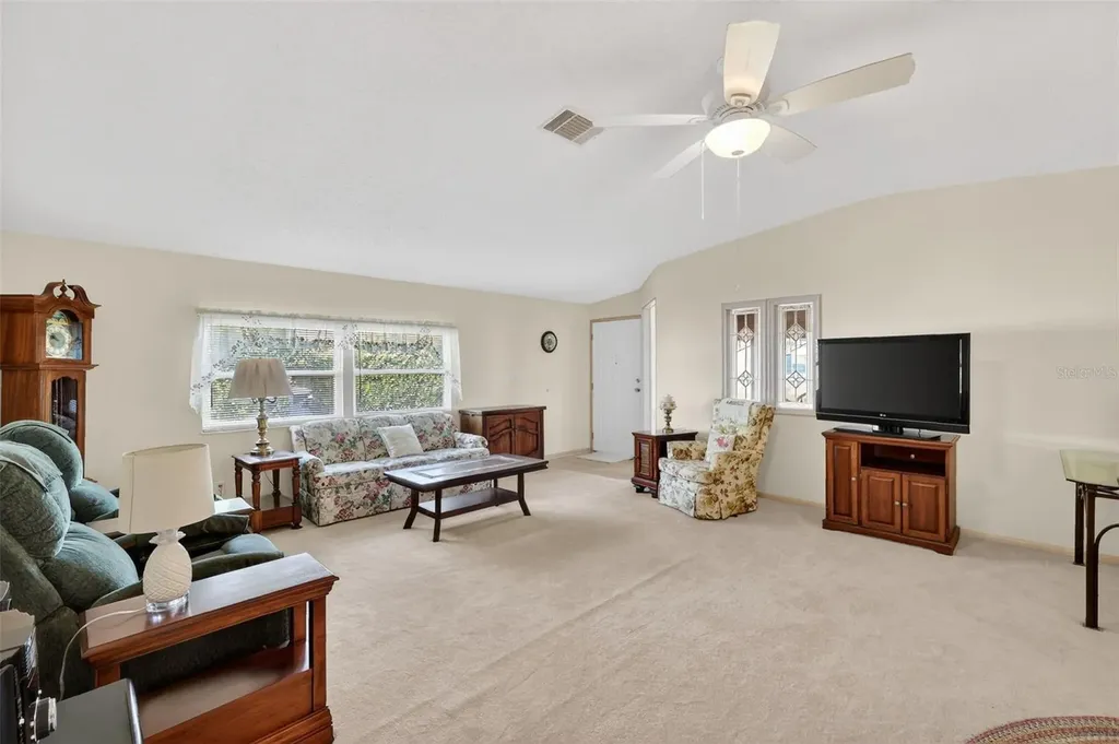 3117 Manatee Road Tavares FL 32778
