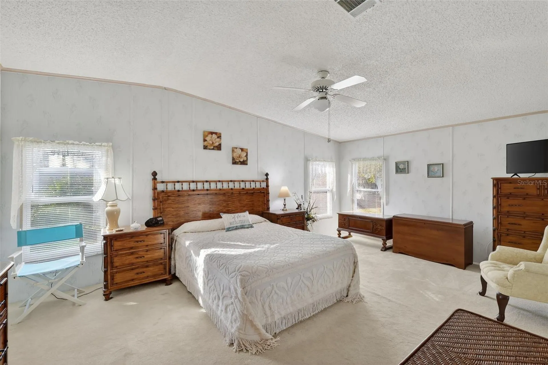 3117 Manatee Road Tavares FL 32778