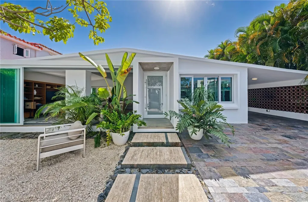 2164 Teniente Lavergne Street San Juan PR 00913