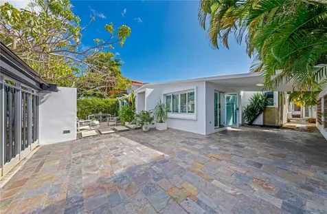 2164 Teniente Lavergne Street San Juan PR 00913
