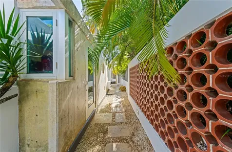 2164 Teniente Lavergne Street San Juan PR 00913