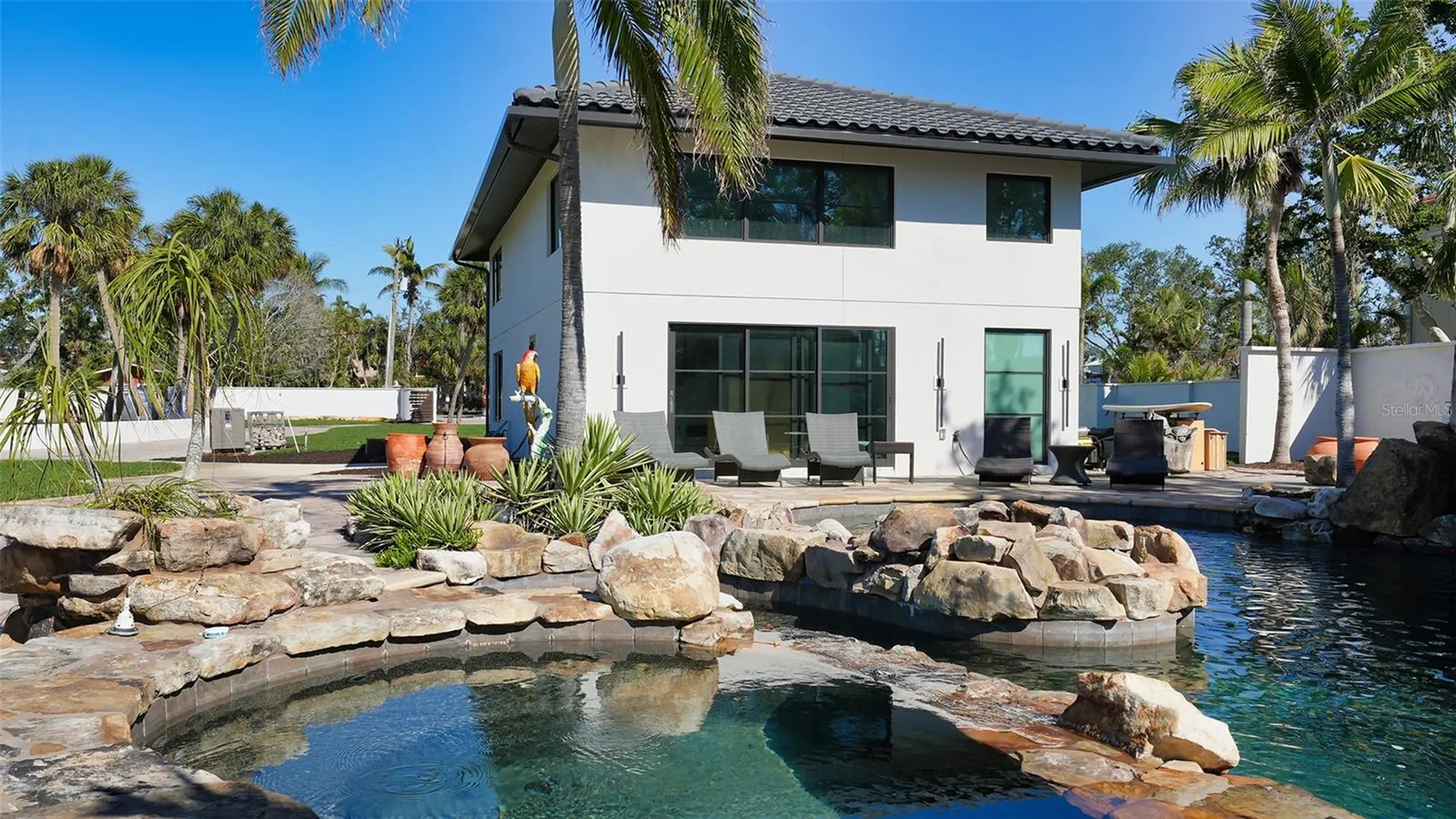 684 Freeling Drive Sarasota FL 34242
