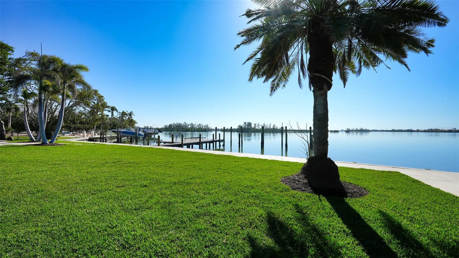684 Freeling Drive Sarasota FL 34242