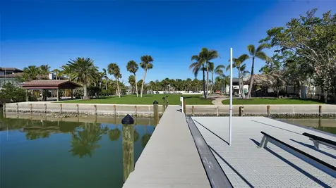 684 Freeling Drive Sarasota FL 34242