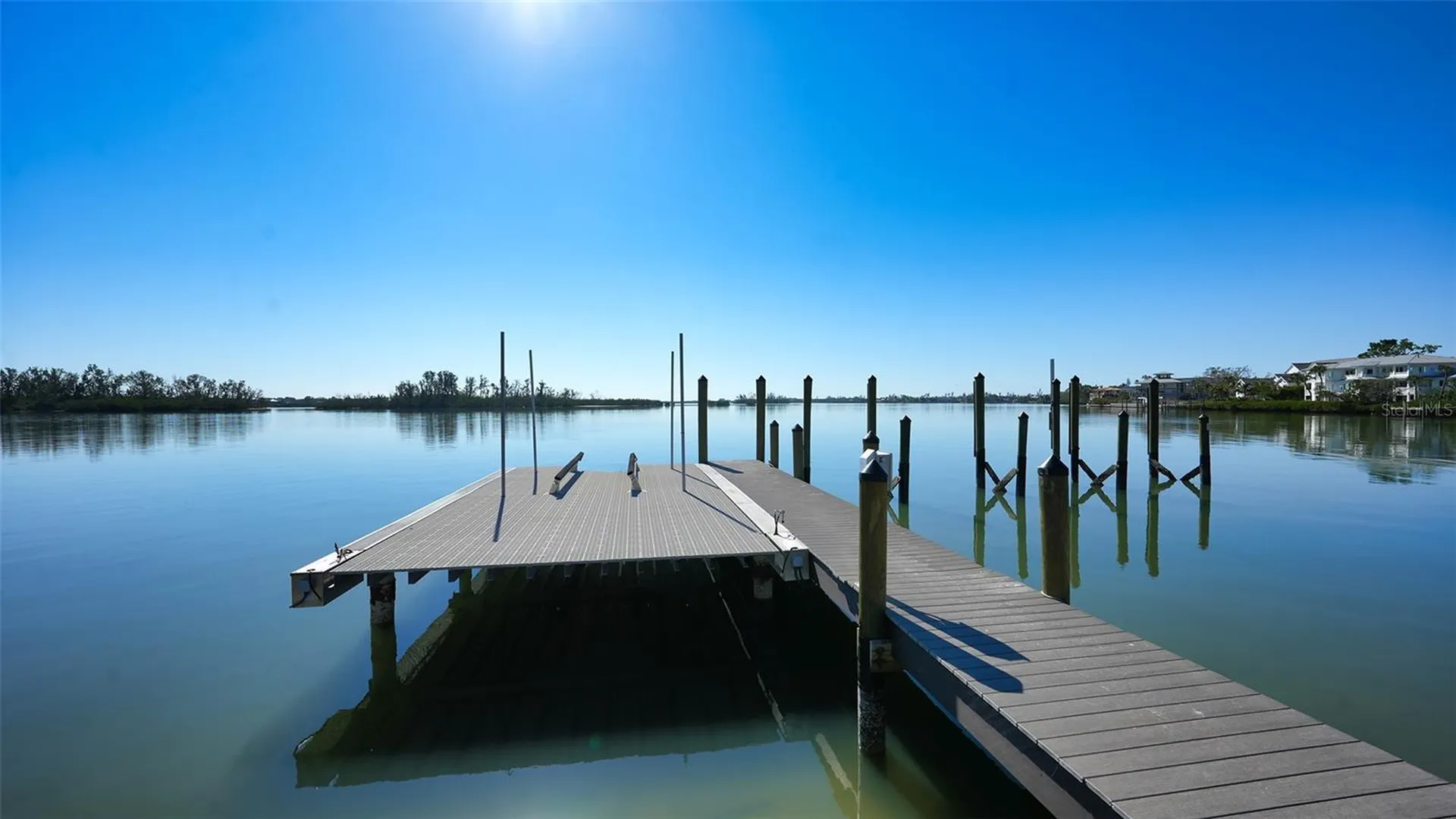 684 Freeling Drive Sarasota FL 34242
