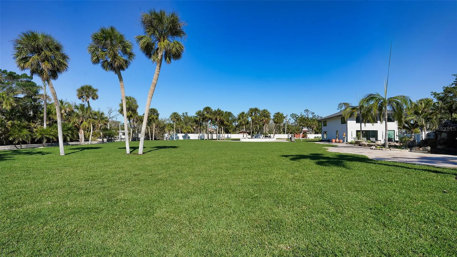 684 Freeling Drive Sarasota FL 34242