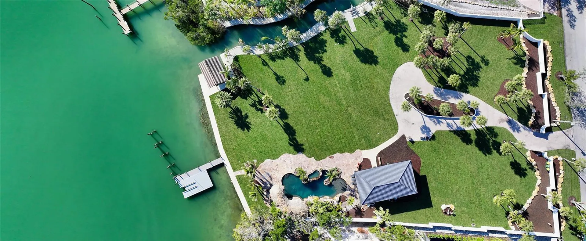 684 Freeling Drive Sarasota FL 34242