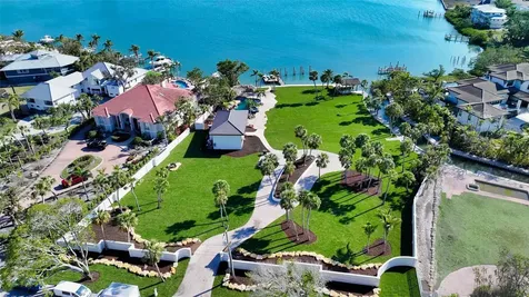 684 Freeling Drive Sarasota FL 34242