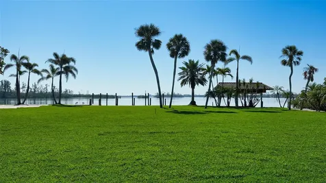 684 Freeling Drive Sarasota FL 34242