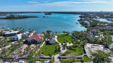 684 Freeling Drive Sarasota FL 34242
