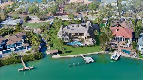 684 Freeling Drive Sarasota FL 34242
