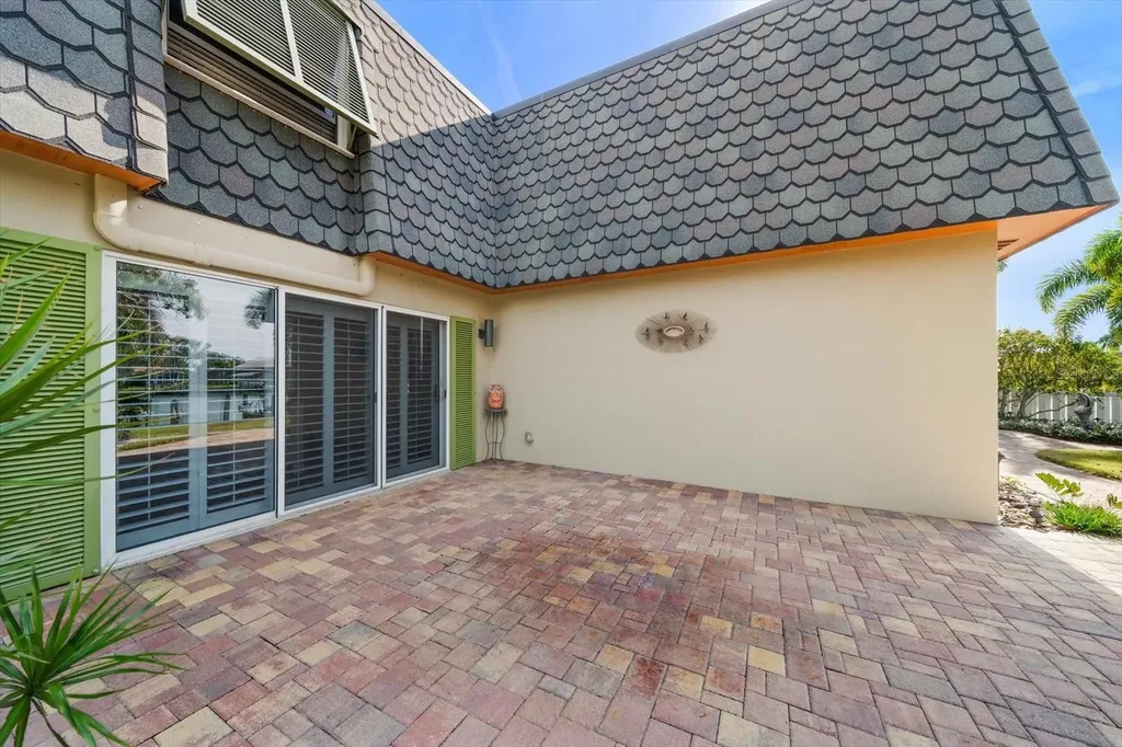 1698 Mckay Creek Drive Largo FL 33770