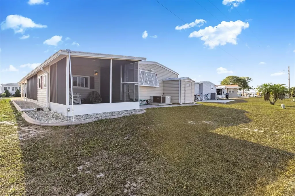 320 La Costa North Port FL 34287