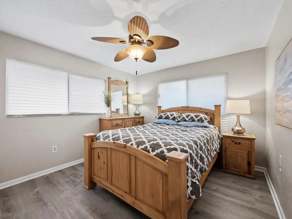 2417 Parson Lane Sarasota FL 34239