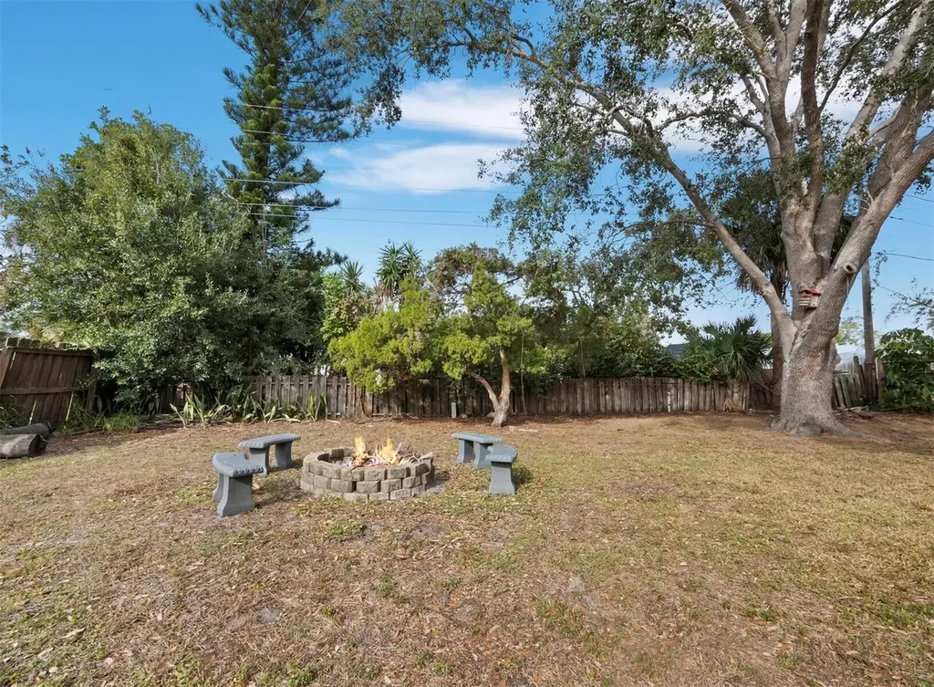 2417 Parson Lane Sarasota FL 34239
