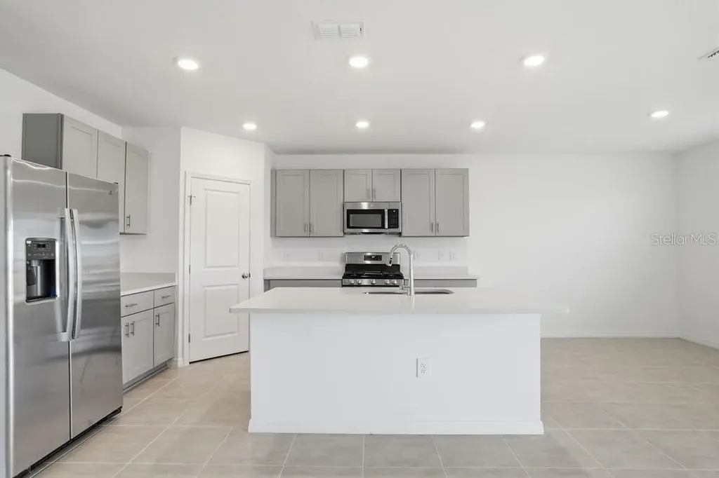13239 Commons Avenue Parrish FL 34219