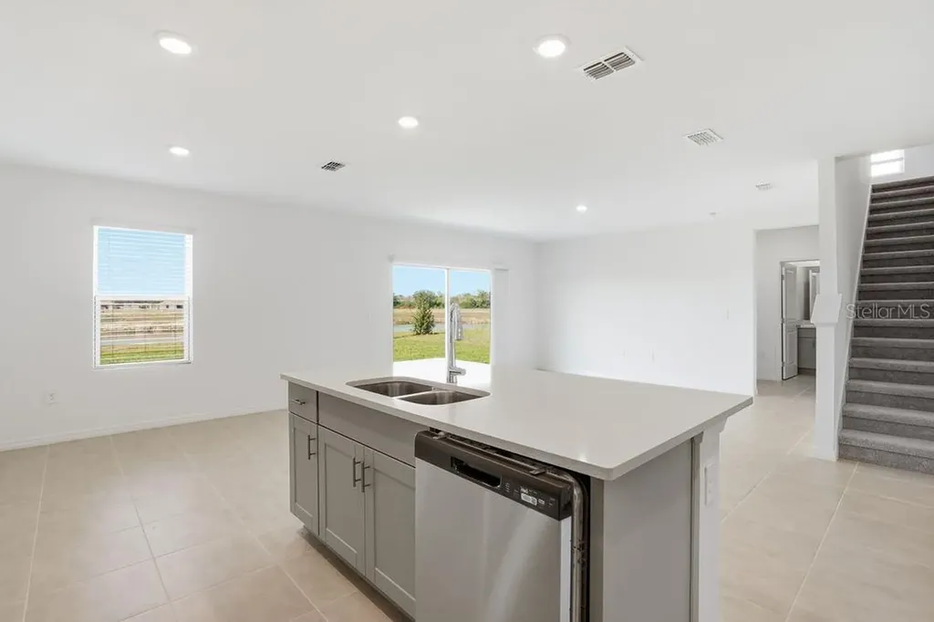 13239 Commons Avenue Parrish FL 34219