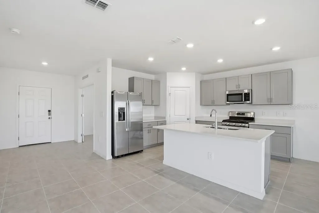 13239 Commons Avenue Parrish FL 34219