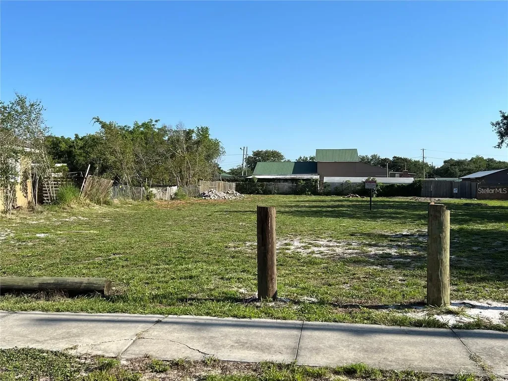 O E Nancy Lee Lane Apopka FL 32712