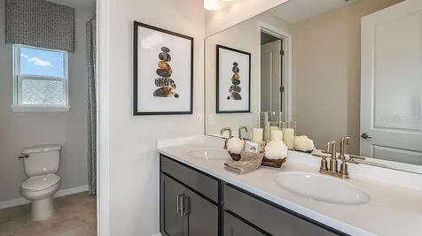 8521 Golden Dawn Court Sarasota FL 34241