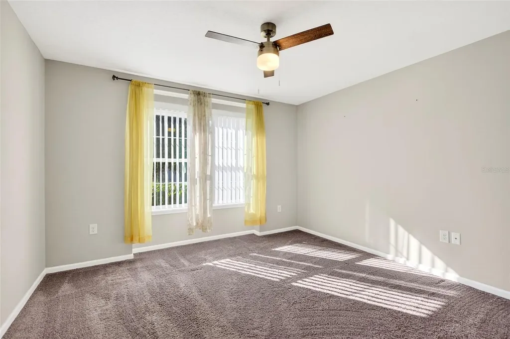 138 S Hummingbird Place Palm Coast FL 32164