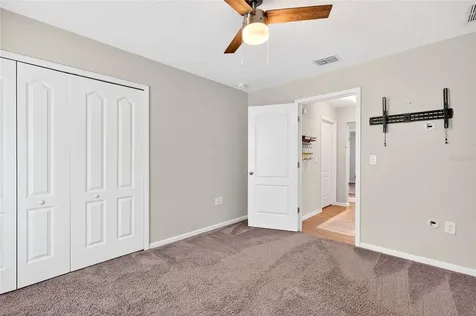 138 S Hummingbird Place Palm Coast FL 32164