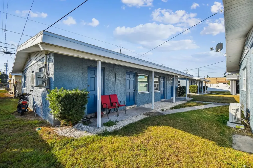 6538 42nd Avenue N Kenneth City FL 33709