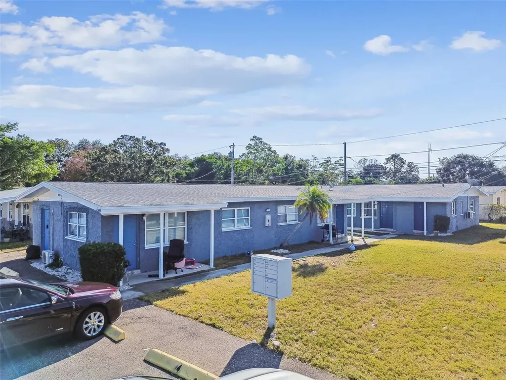 6538 42nd Avenue N Kenneth City FL 33709