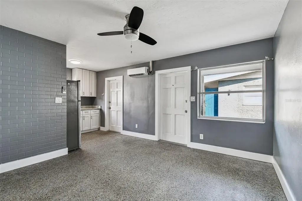 6538 42nd Avenue N Kenneth City FL 33709