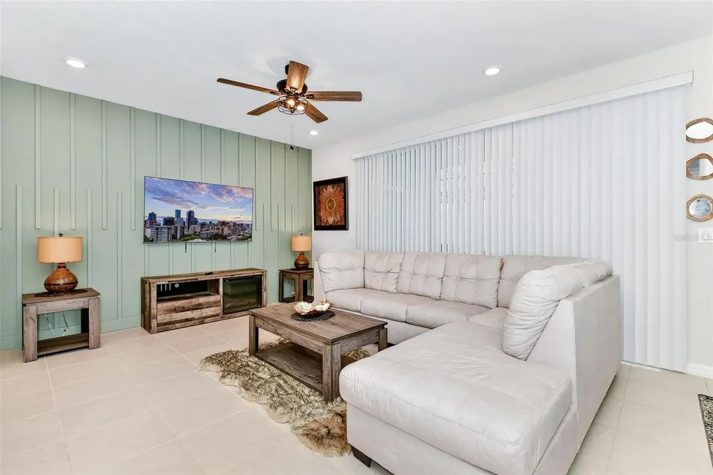 3721 Pacific Lane Davenport FL 33897