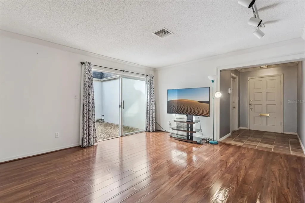 907 Hillary Court Orlando FL 32804