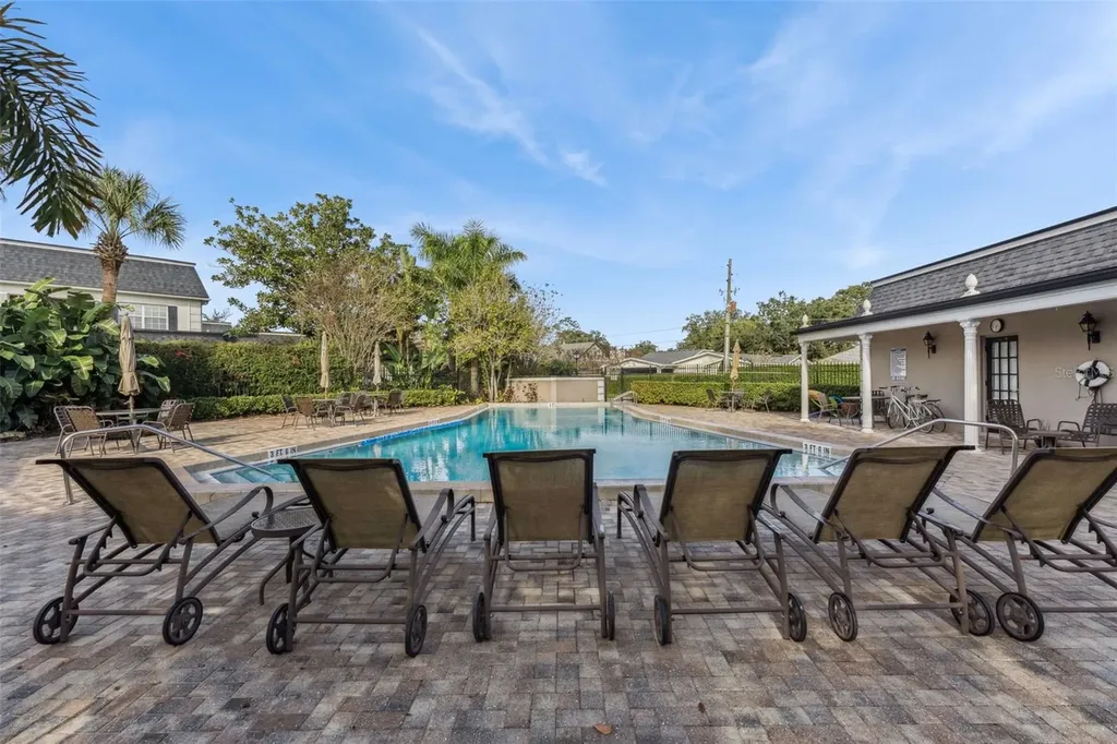 907 Hillary Court Orlando FL 32804