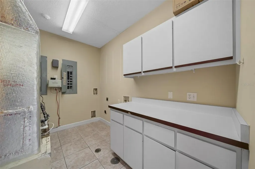 5925 SE Abshier Boulevard Belleview FL 34420