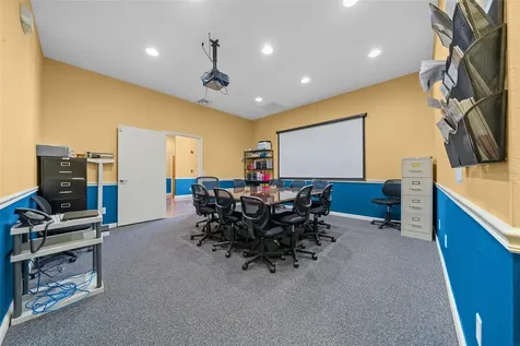 5925 SE Abshier Boulevard Belleview FL 34420