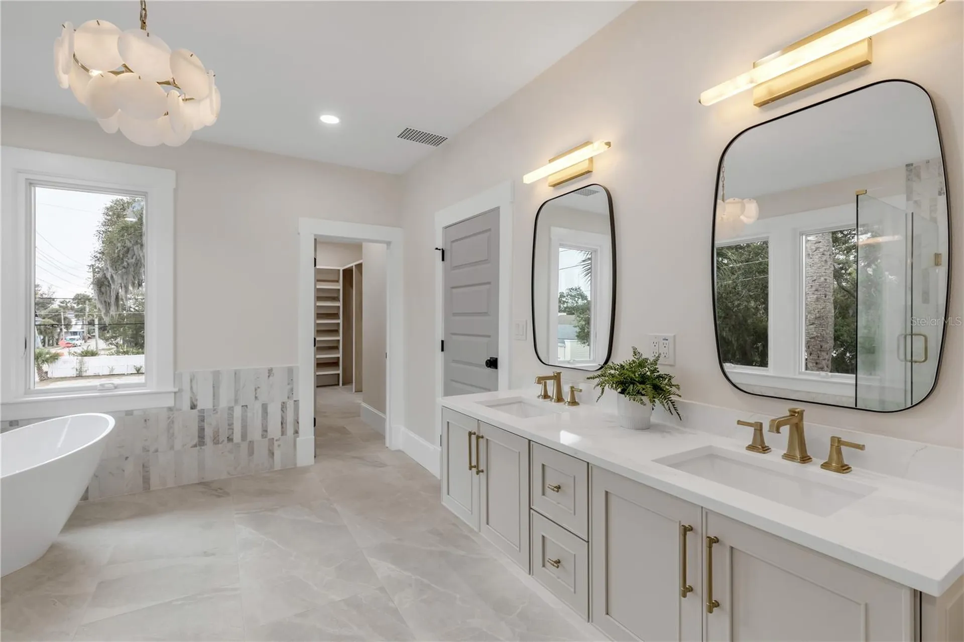 214 S Riverside Drive New Smyrna Beach FL 32168