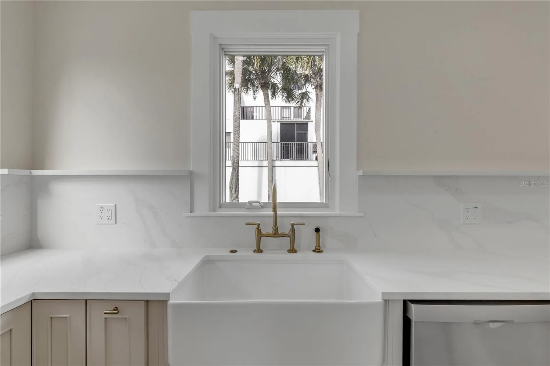 214 S Riverside Drive New Smyrna Beach FL 32168