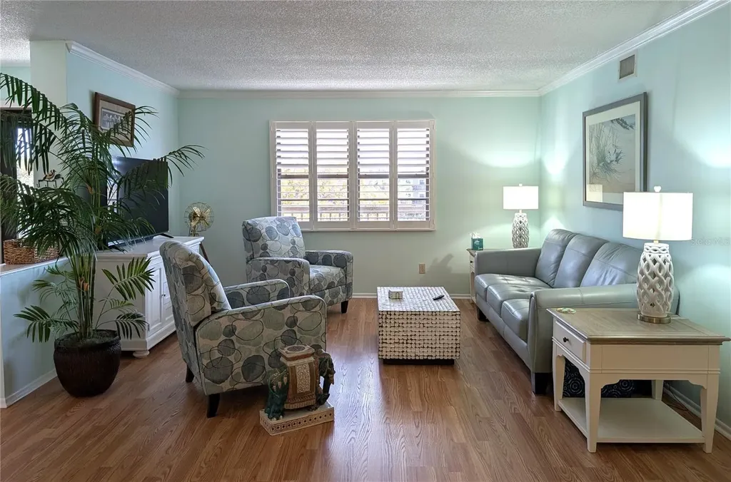 8198 Terrace Garden Drive N St Petersburg FL 33709