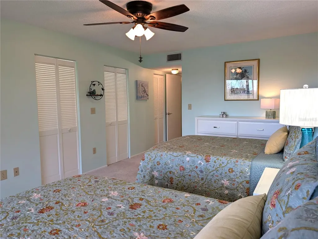 8198 Terrace Garden Drive N St Petersburg FL 33709