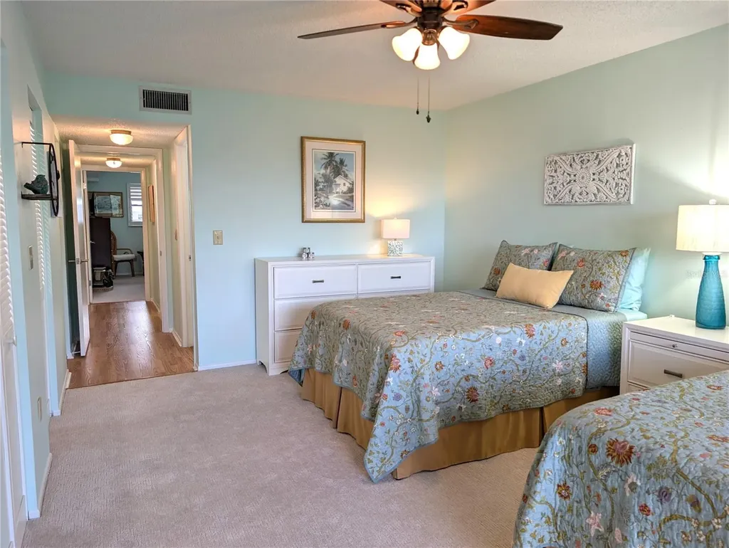 8198 Terrace Garden Drive N St Petersburg FL 33709
