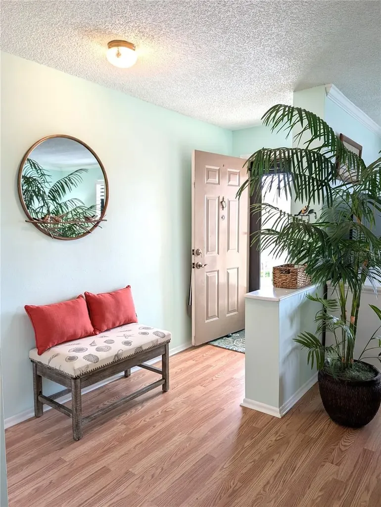 8198 Terrace Garden Drive N St Petersburg FL 33709