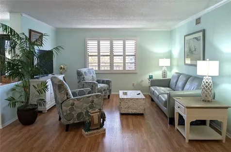 8198 Terrace Garden Drive N St Petersburg FL 33709