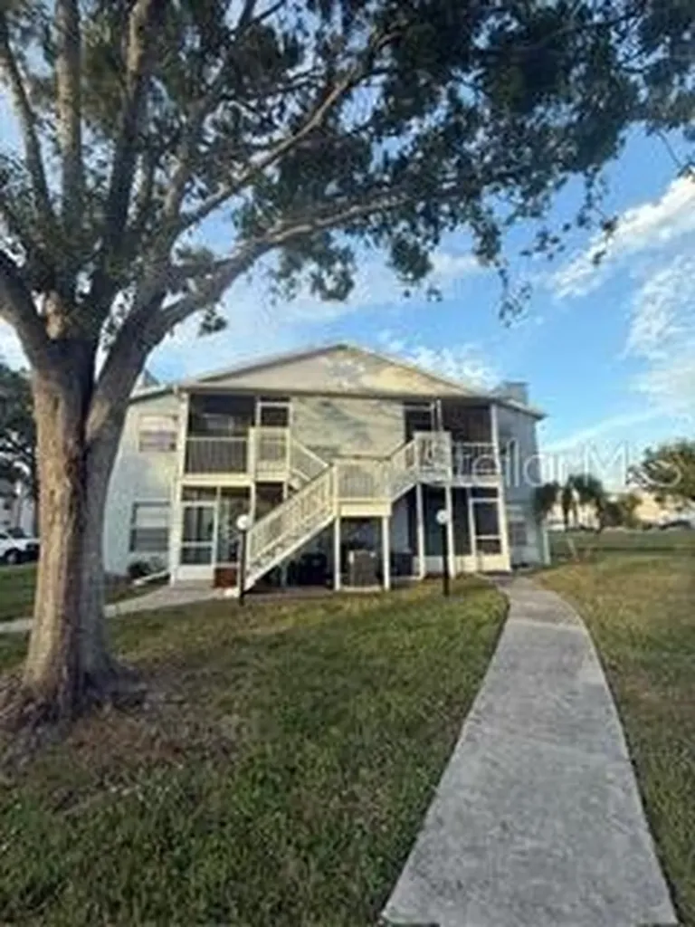 3739 59th Avenue W Bradenton FL 34210
