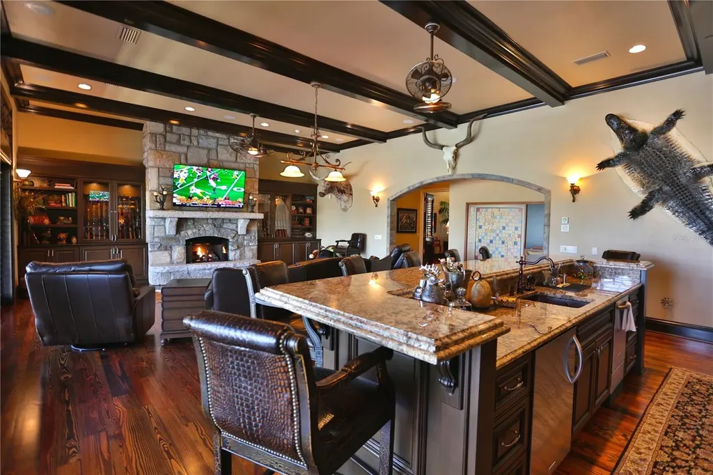 15305 NW Highway 320 Micanopy FL 32667
