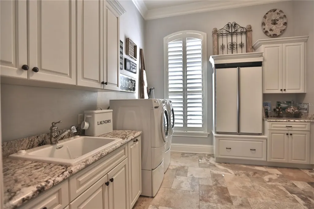 15305 NW Highway 320 Micanopy FL 32667